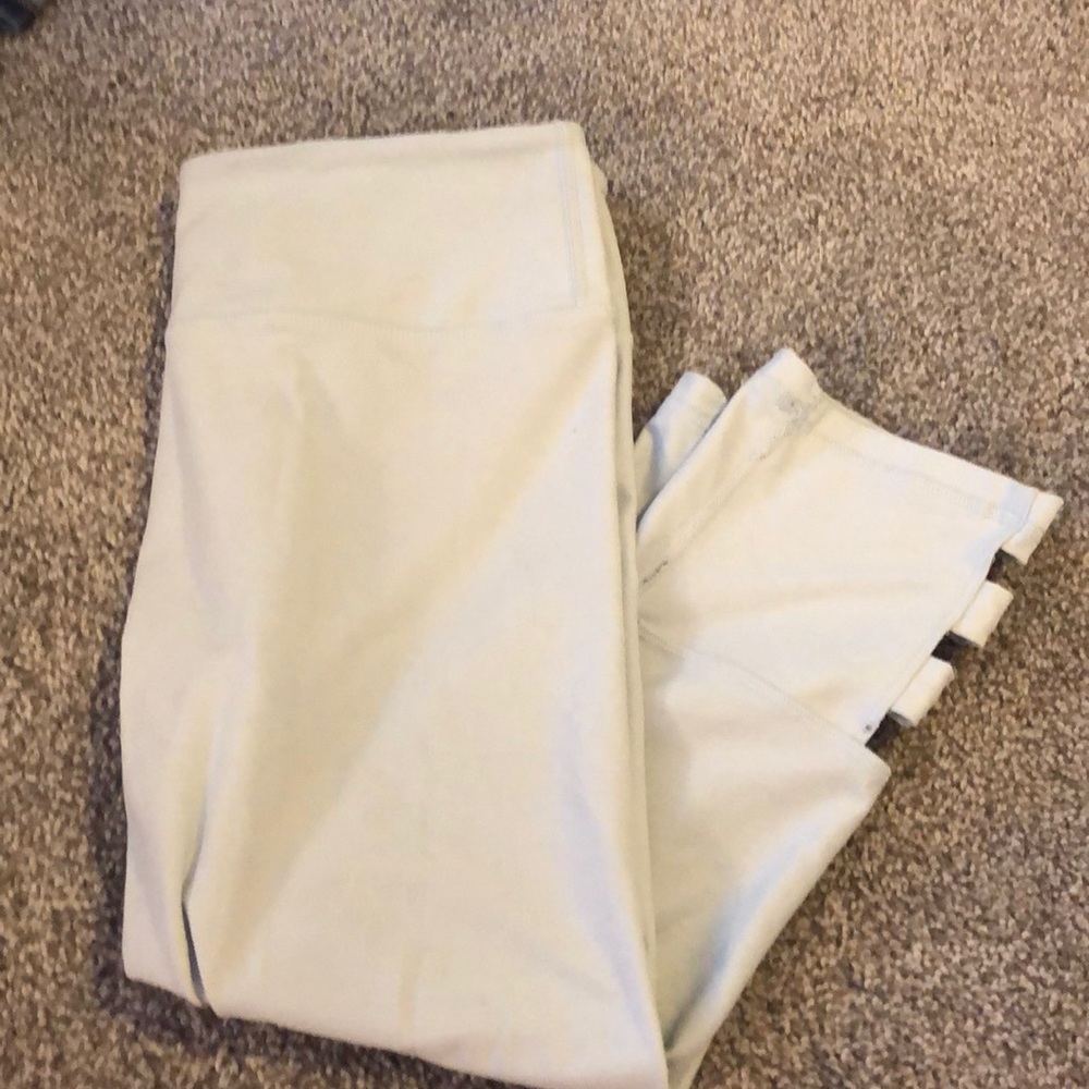 light blue cropped leggings with ankle detail